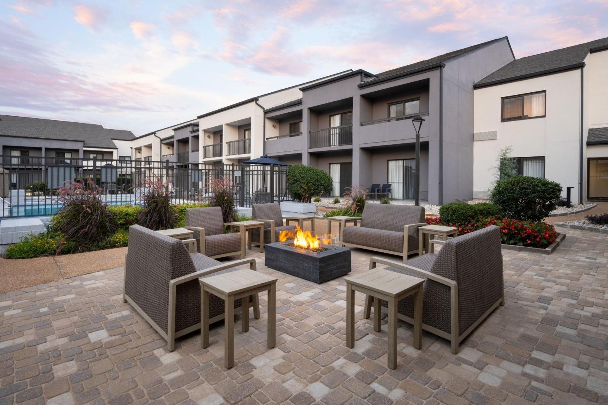 Courtyard By Marriott Atlanta Duluth/ Gwinnett Place Exterior photo